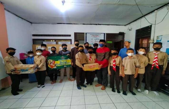 Jumat Hari Beramal